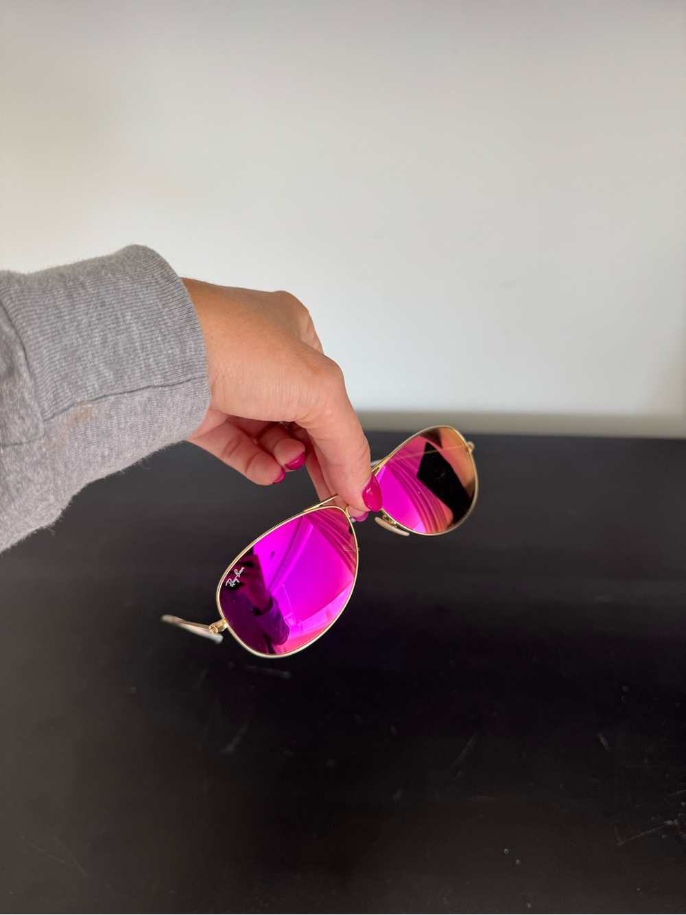 Ray-Ban Aviators Gold Frame Sunglasses with Pink Mirrored Lenses